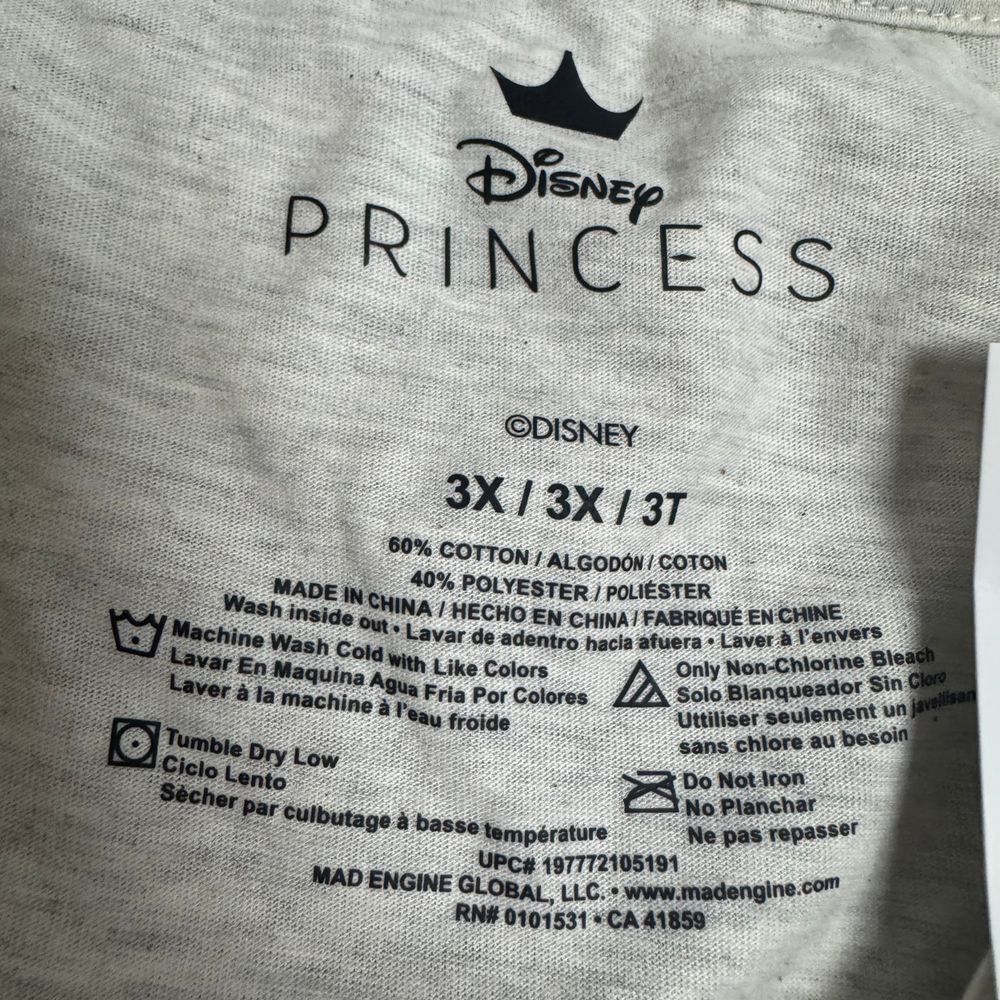 Disney Princesses Plus Size 3X Gray Short Sleeve Graphic Tee - Picture 5 of 6